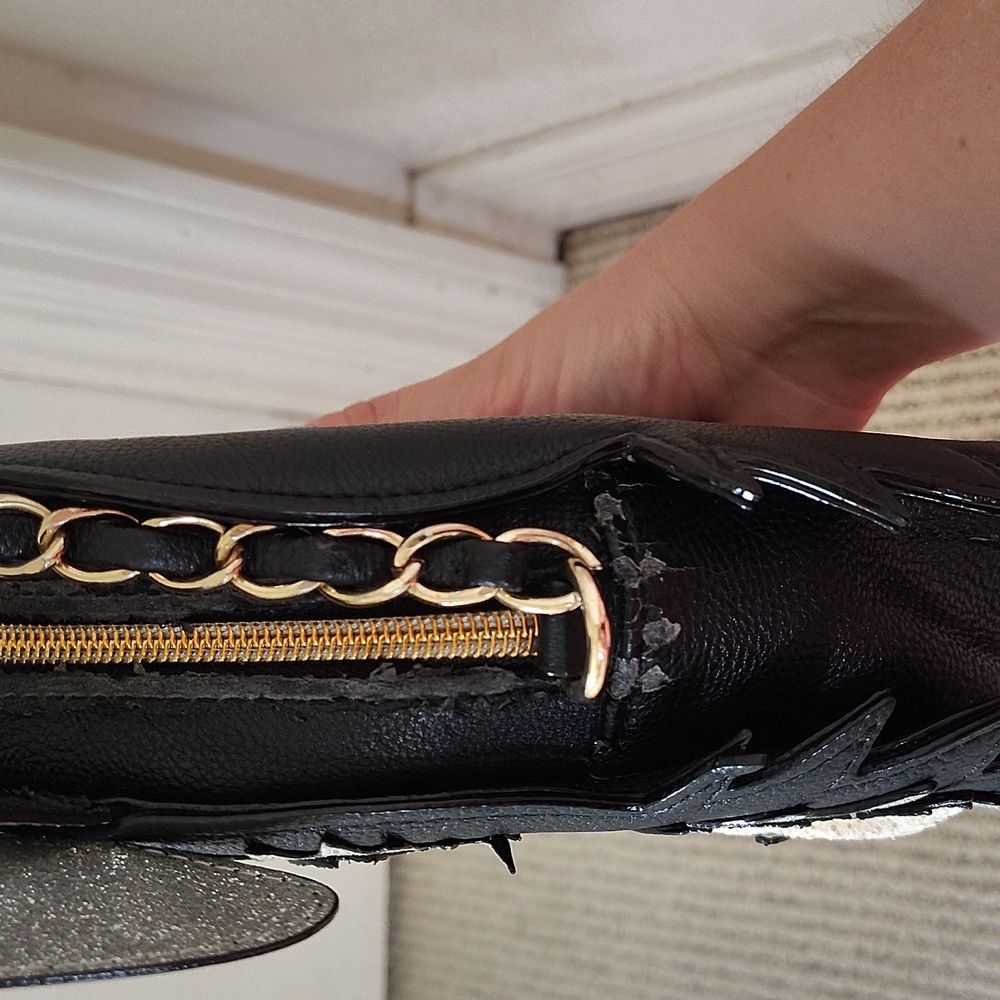 Betsey Johnson Leather Black & sparkley white Dog Crossbody Bag W/ Squeaker Nose - Picture 4 of 10